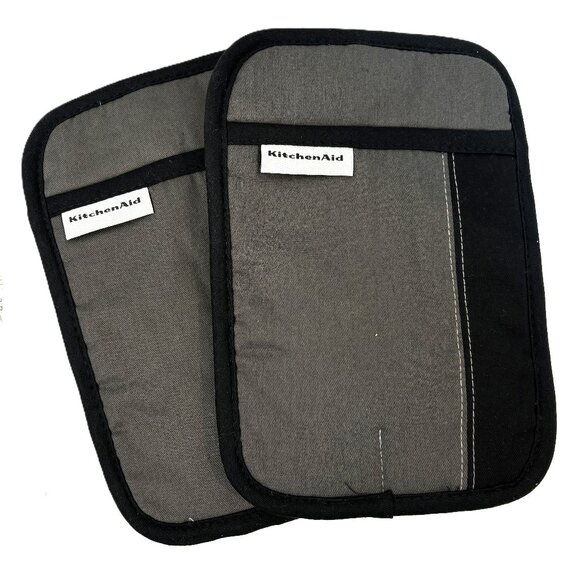 KitchenAid Beacon Non-Slip Pot Holder 2 pc Set Two-Tone Silver/Onyx Black NWOT - Picture 2 of 8